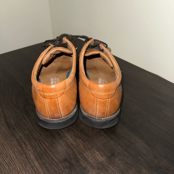 Nunn Bush Brown Dress Shoes - Picture 2 of 4